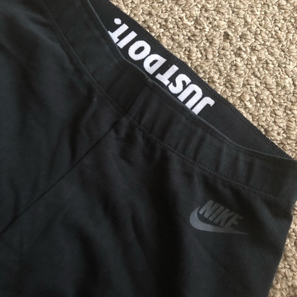 Nike Pants - NIKE Leggings